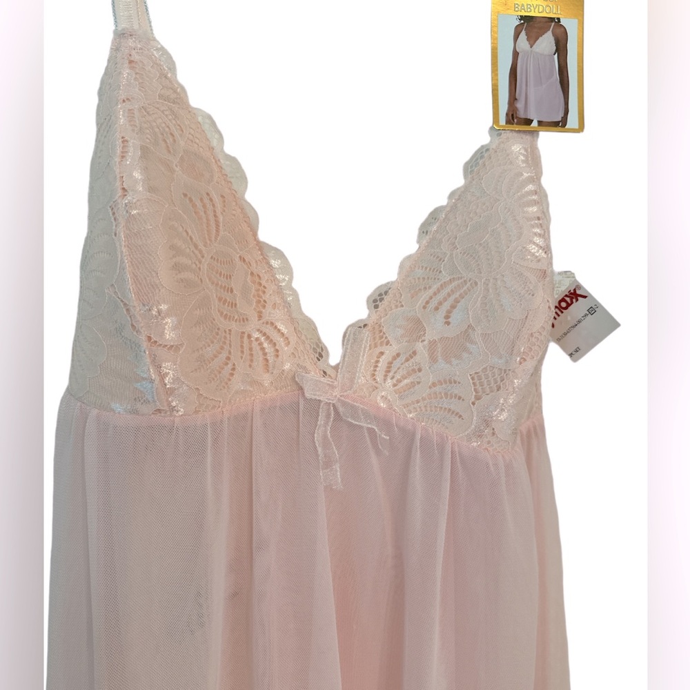 New with tags Rachel Roy soft cup baby doll light pink lingerie set size large